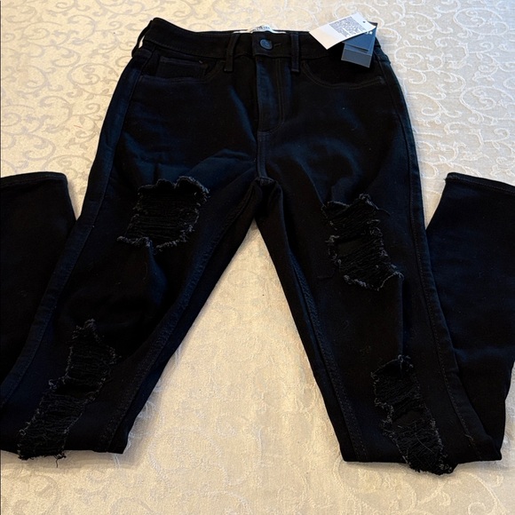 Hollister Curvy High Rise Super Skinny 00R Tipped Black Jeans - Picture 2 of 16